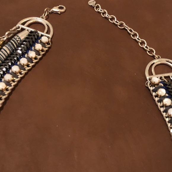 Two statement necklaces - Picture 5 of 14